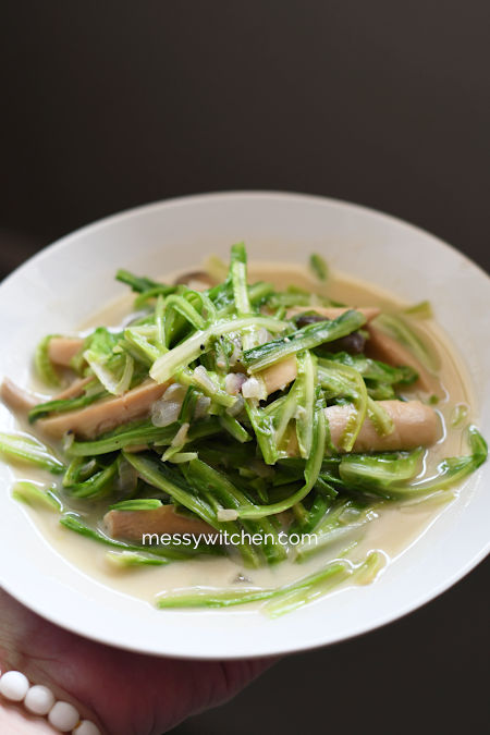 Stir-Fried Green Dragon Vegetables & King Oyster Mushrooms With Fermented Chili Bean Curd